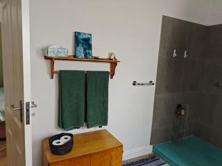 Pelargonium Cottage - 3