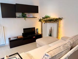 Indipendent House in the historical city center - Varese - 1