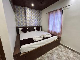New Banaras Paying Guest House - 1