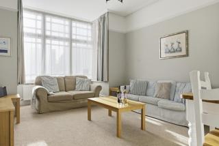 Alices Ground floor apartment near Southwold Pier - 2