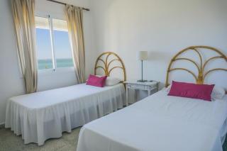 Magnífico alojamiento a 3 metros de la playa y en la Plaza del Castillo - 1