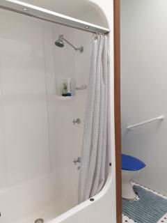 Home in Talbingo Peace Cottage 4 bedrooms - 7 beds - 8
