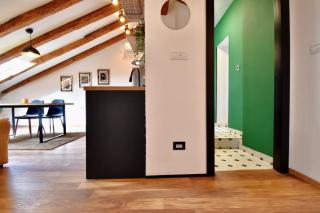 Brand New Centre Apartment 2 - 3