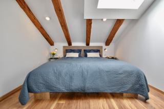 Brand New Centre Apartment 2 - 1