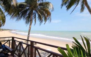 Rent your own private beach bungalow - 2