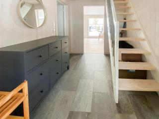 Family Cabin With Views In Lygnalia - 9