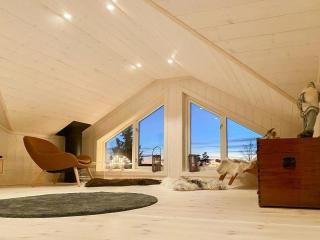 Family Cabin With Views In Lygnalia - 6