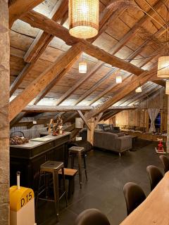 Stone Lake Luxury Lodge - 2