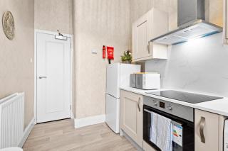 Welcoming Home In Renfrew, Near Glasgow Airport - Bonnie Lodgings - 3
