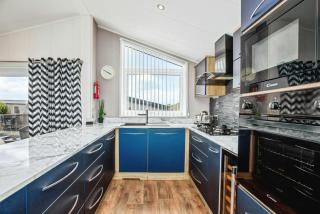 Laburnum Tresaith - 7