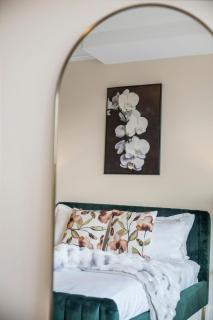 Luxury 2BR Parklands and City Retreat, Gym, Pool - 9