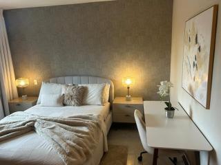 REFA - 404 · Luxury 1BR Suite in Piantini | Modern • Pool • Gym - La Julia - 3