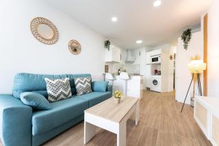 MalagaSuite Modern Studios with Pool - 2