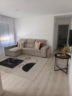 Morden Spacious Apartment - 5