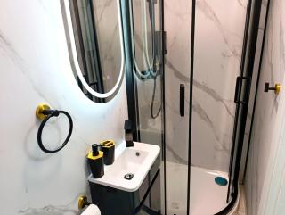 Bright 4-Bed Home Near Cardiff Central & Stadium - 4