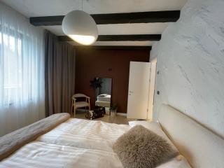 The Pines Chalet - 8