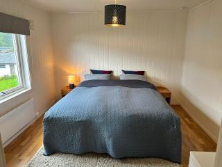 Segla Guesthouse - with view of Fjord - 3