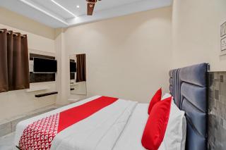 Hotel O S R Guest House - 2