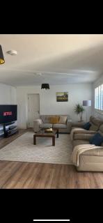 Shangri - La Spacious Family Townhouse - 4