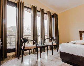 Exotic Stays I Three Bedroom Villa With Outdoor Sittig Area Lawn & BBQ l Night Bonfire l Kasauli - 3