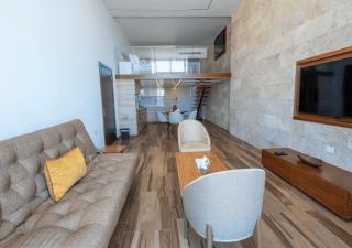 Lancaster Eden Bay - 2