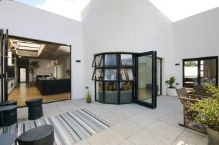 Parkhurst Urban Oasis - A Luxury Stay - 5