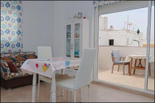 Apartamento con terraza - 0