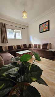 Small and Comfortable & Apartment - 3