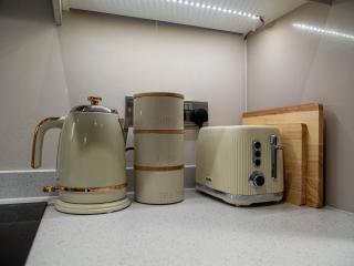 Modern Central Leeds Apt Near Victoria Quarter - 1