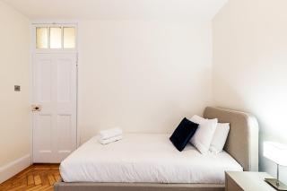 Modern London Bridge Retreat - 6