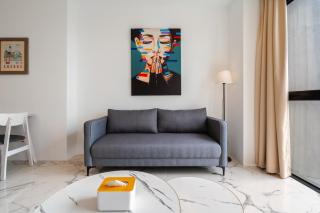 Luxury 3 Bedroom at Lumi Tropicana Balcony With Golf View Sleeps 9 and Darts B2-23 - 8