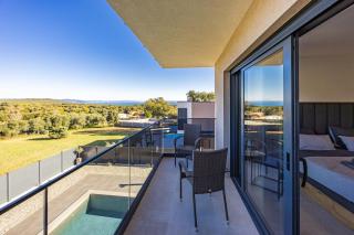 Villa Malena near Medulin for 8 persons with 51 m2 heated pool, wellness & beautiful sea view - 8