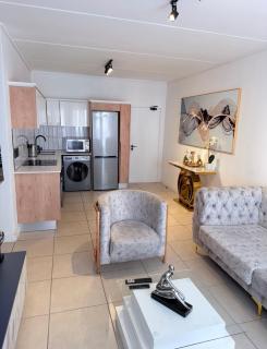 Moj 2bedrooms apartment Reid lifestyle - 4