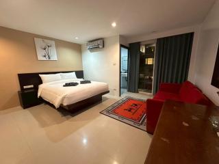 Patong gray house - 3