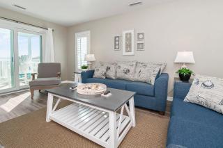 Oceanfront and Modern Top Location on Ocean Blvd w Pool - 2