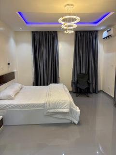 Emerald Apartment - 1