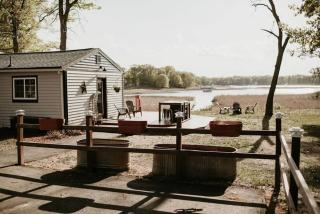 Centrally located - Perch Lake Bungalow - Hot-tub! - 7