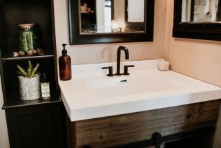 Centrally located - Perch Lake Bungalow - Hot-tub! - 5