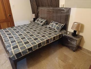 2 bed apartment Posh - 1