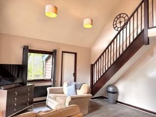 Primrose 17-Woodland Lodges-Carmarthen-Pembroke - 4