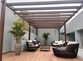 Royal Legacy Exclusive - 5