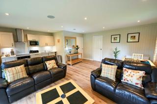 Bluebell Lodge 3 with Hot Tub - 7