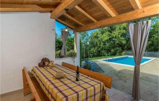 Cozy Home In Brecevici - 8