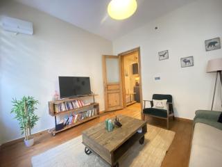 Authentic 1BR Beyoğlu Flat - Walk to İstiklal - 4