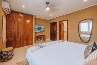 BrandNew Mansion 2 min to Eagle and Palm Beach includes HighEnd Amenities - 7