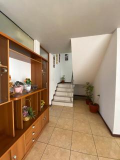 Casa Acogedora de Estilo Clásico - Arequipa - 1