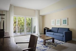 Spacious 1BR Loft Villa - Pool Golf - Doral Downtown - 7