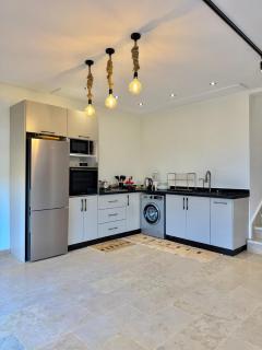 Villa 1 prestige with Pool & Private Guests Suites - 4