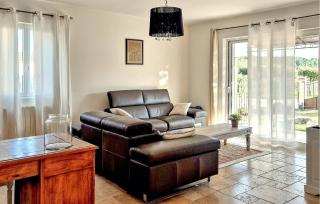 3 Bedroom Lovely Home In Goudargues - 8
