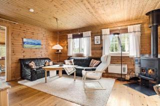 VGO437-Svenljunga-Oersas-Holm-103 - 2